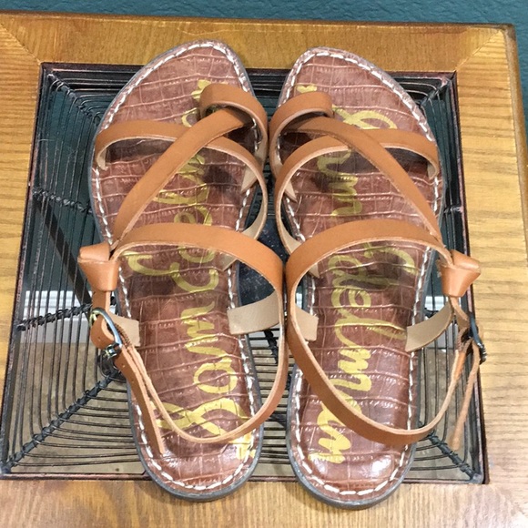 Sam Edelman Womens Gigi 6 Leather T-Strap Sandals - Picture 2 of 7